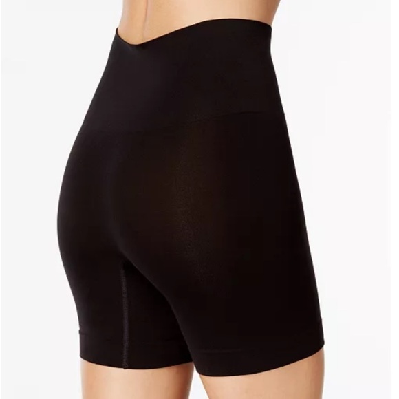 SPANX Women's Everyday
Shaping Panties Mid-Thigh Short 10149R Size Medium Black - Picture 1 of 6